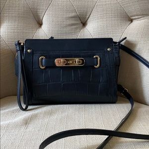 Coach Leather Crossbody🌸